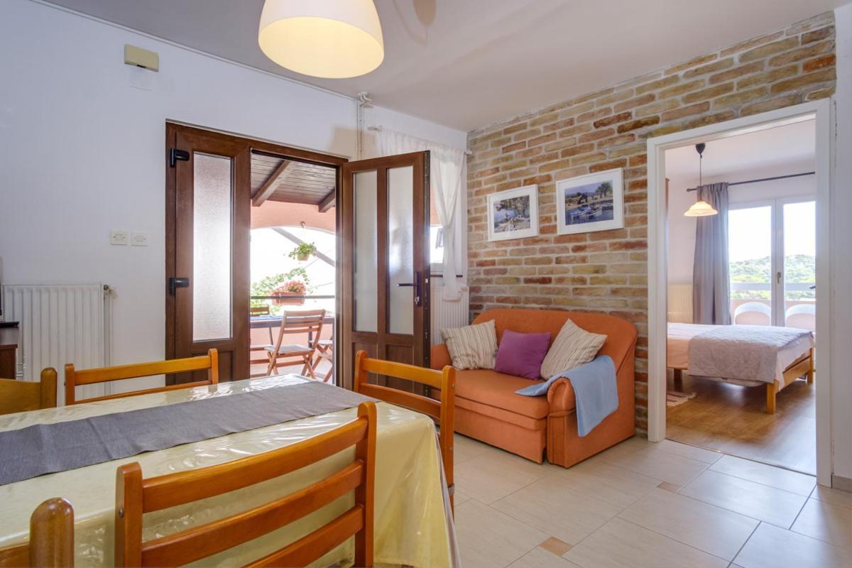 Apartmani Nadalina Veli Losinj Exterior photo